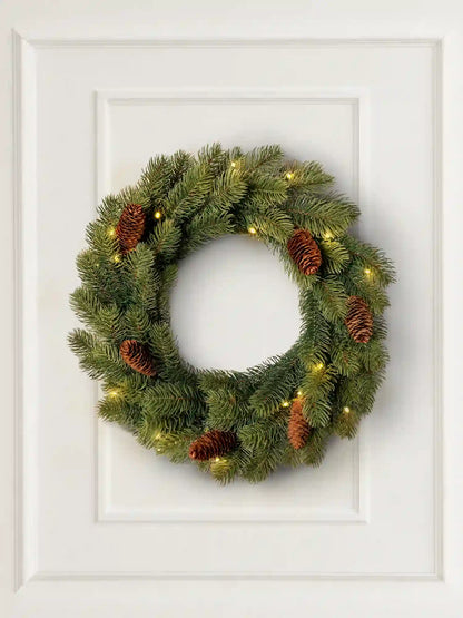 Kunstkerstkrans 40cm met dennenappels en ledverlichting van ArtiTree