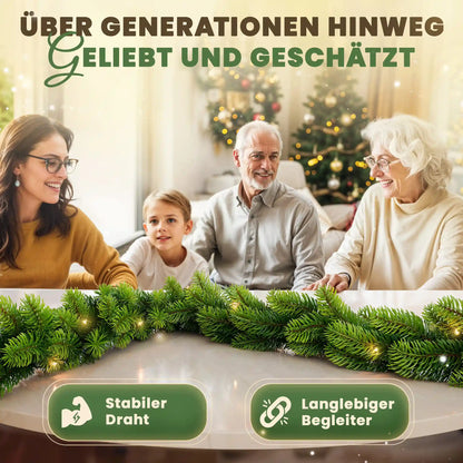 Weihnachtsgirlande liegt auf einem Tisch und eine Familie sitzt um sie herum